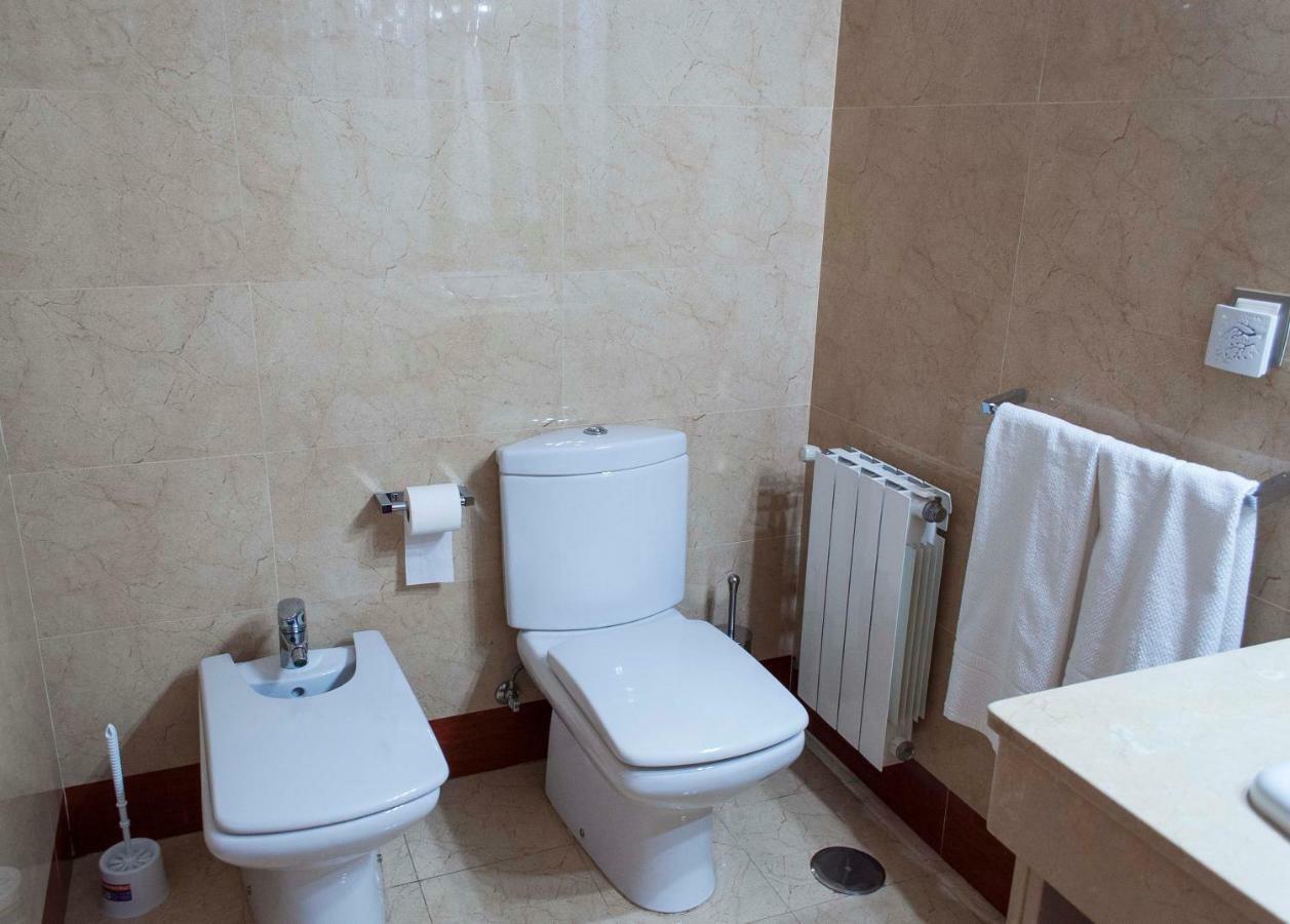 Apartamento Centrico Con Parking Privado Cordoba Luaran gambar