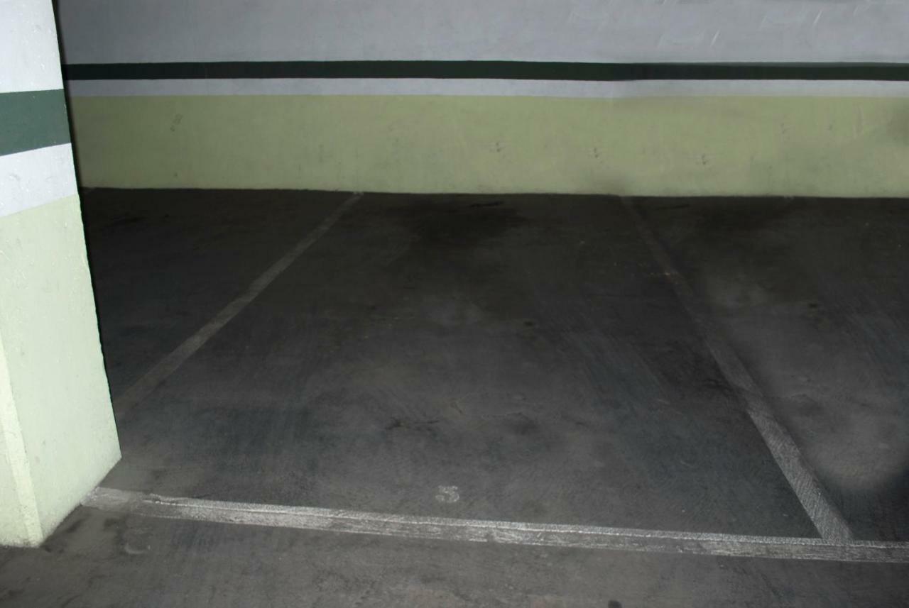 Apartamento Centrico Con Parking Privado Cordoba Luaran gambar